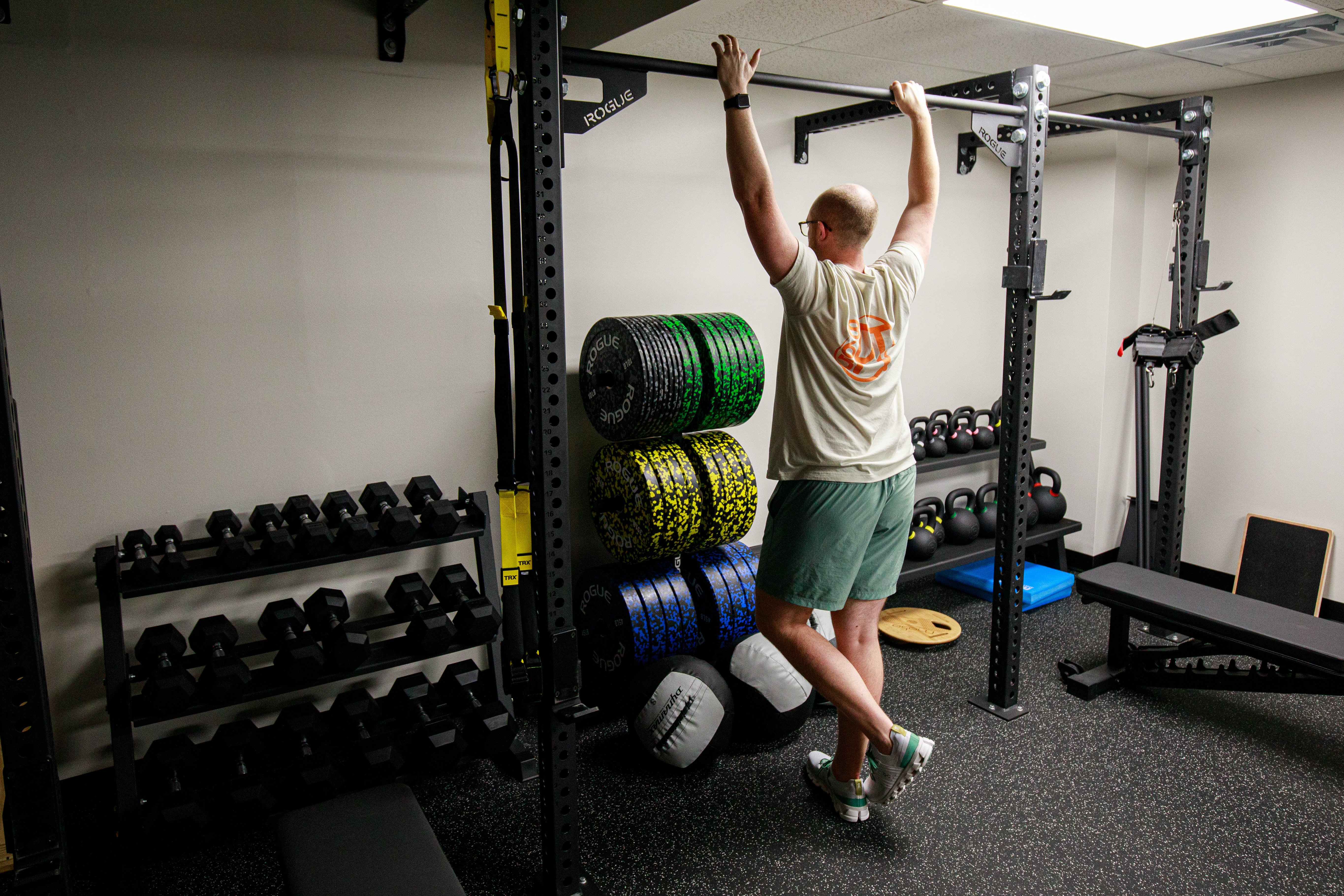 Knoxville athlete during physical therapy session.